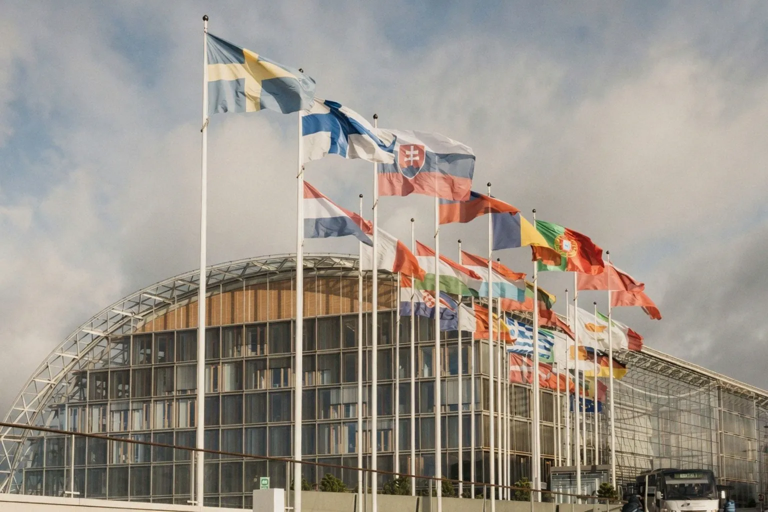 EIB Global and BRAC Bank unlock €60 million to accelerate Bangladesh's green transition